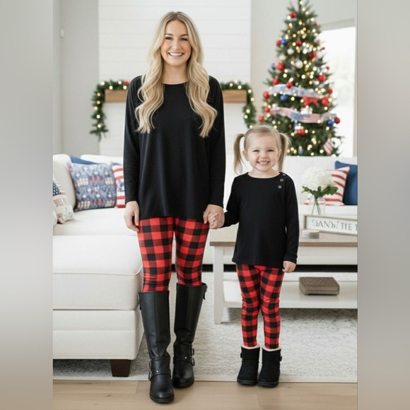 OS/XPLUS NEW Womens Christmas Red Plaid Leggings - No-Roll Waist - Buttery Soft - Picture 10 of 11